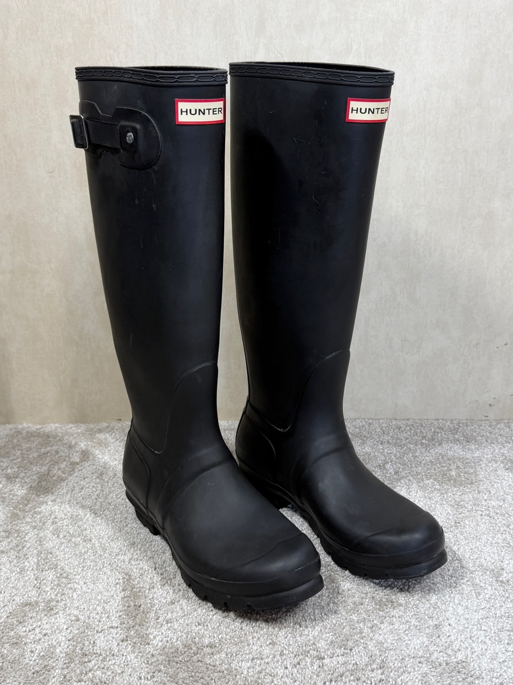 Hunter Women's Original Tall Back Adjustable Wellington Rain Boots in Black 7